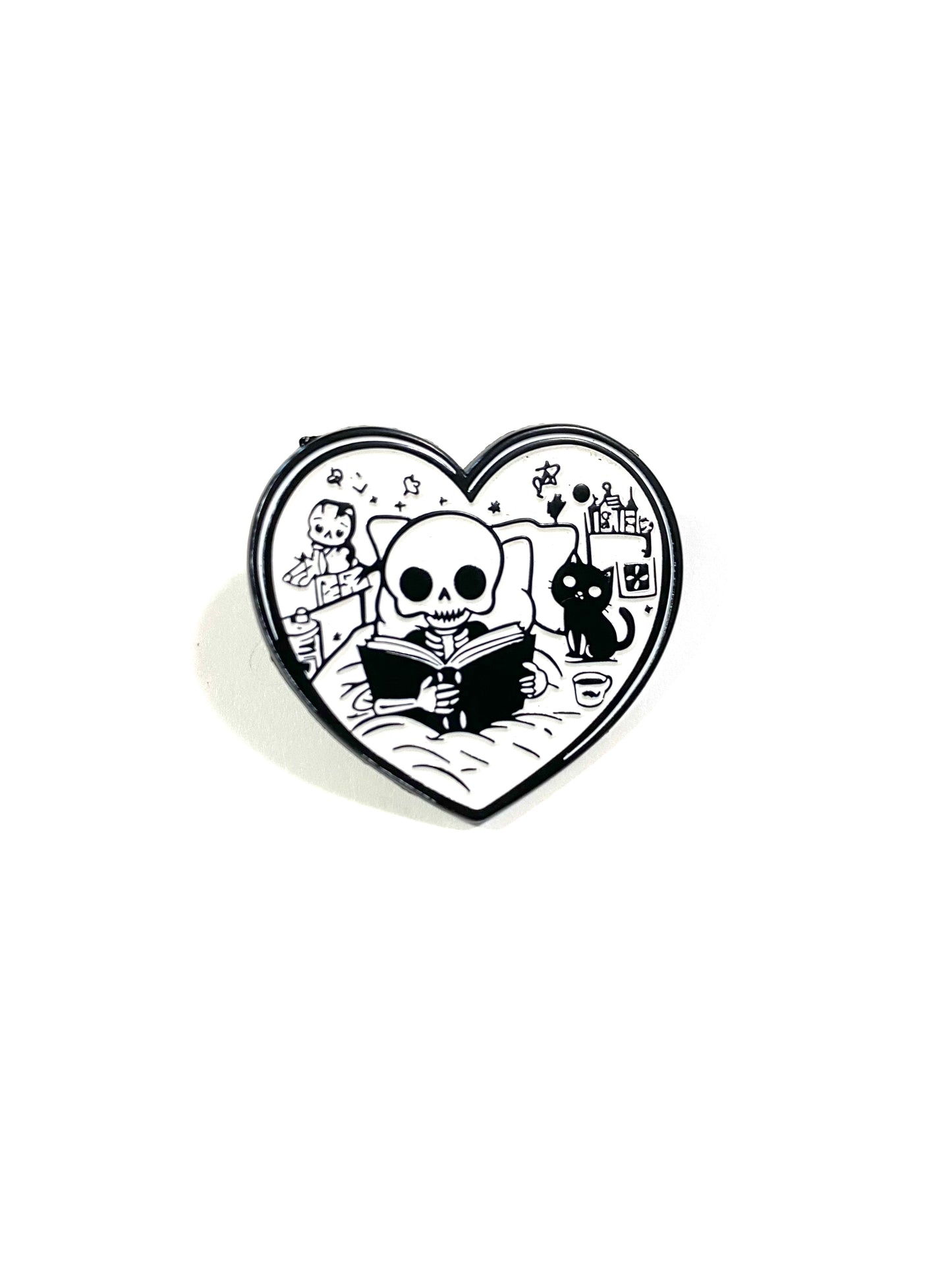 Skeleton Reading Heart pin (black book)