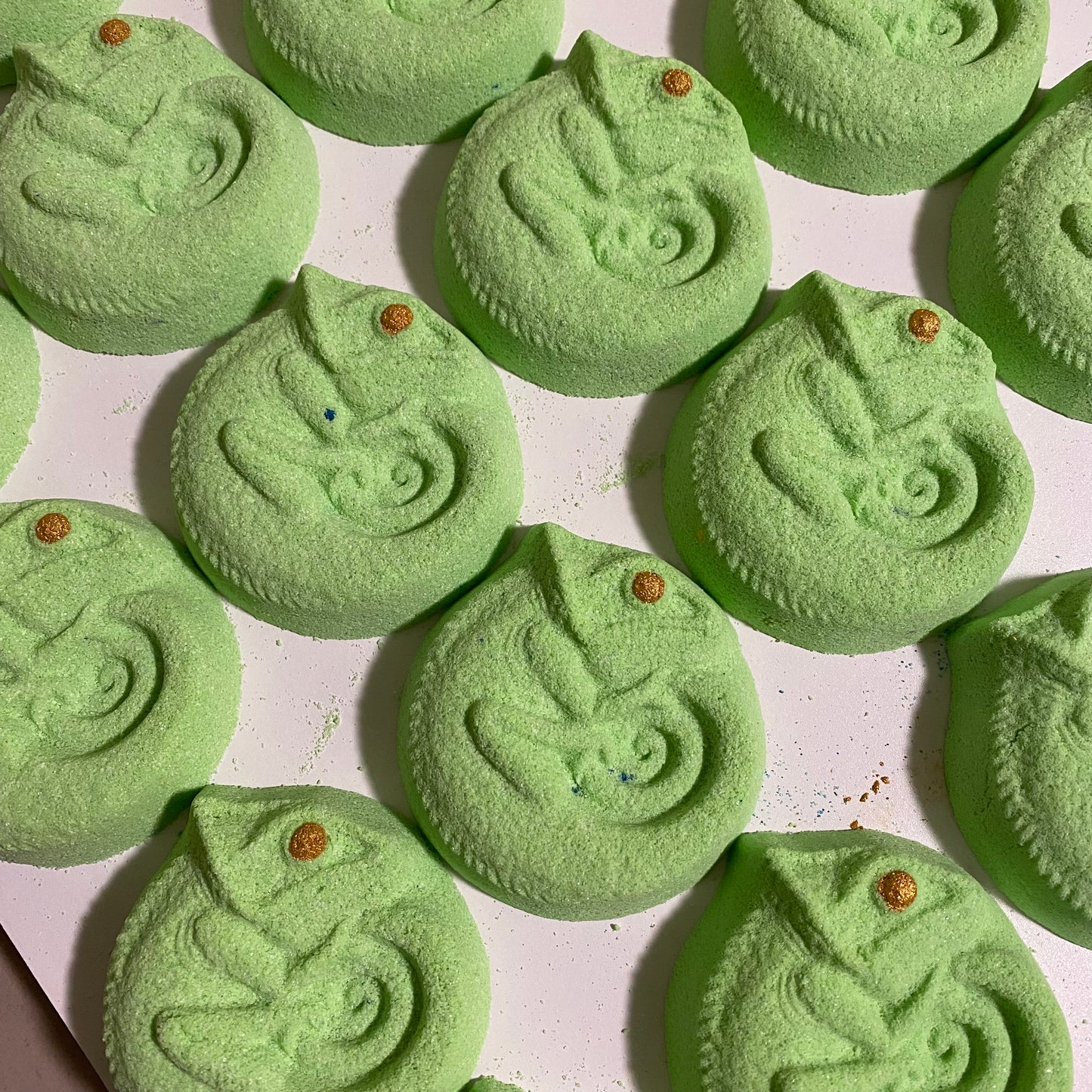 Chameleon Bath Bomb