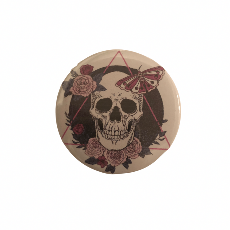 Skull Triangle round pin